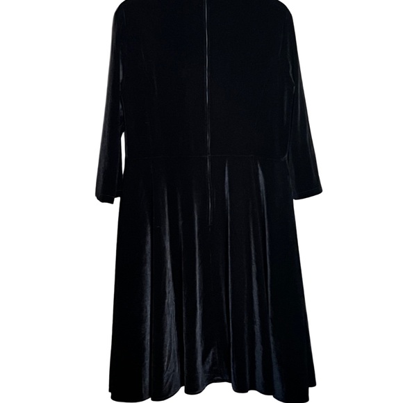 Hot Topic Black A-Line Cocktail Dress - Picture 3 of 4